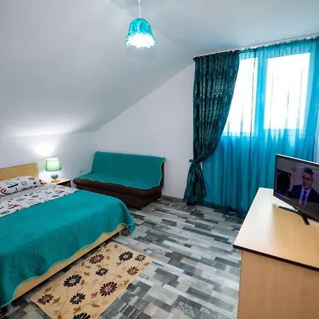 Alloggio in famiglia Casuta Cu Zorele *